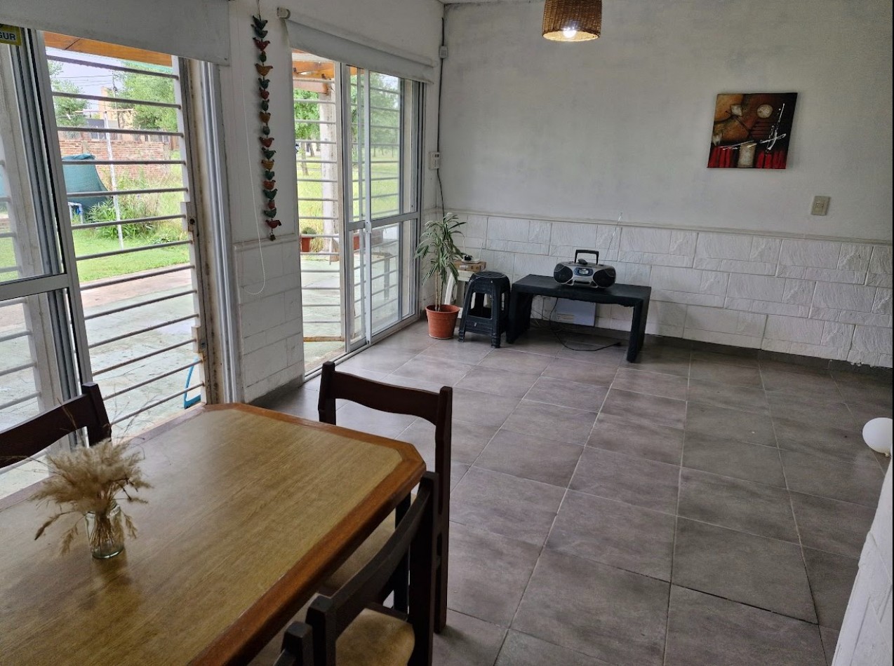 CASA 2 DORMITORIOS CON