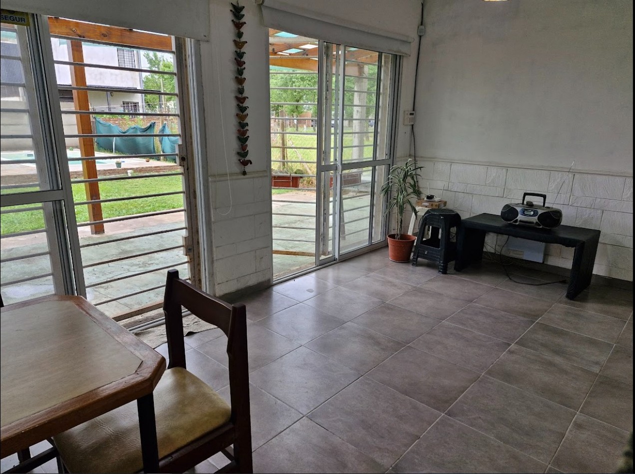 CASA 2 DORMITORIOS CON