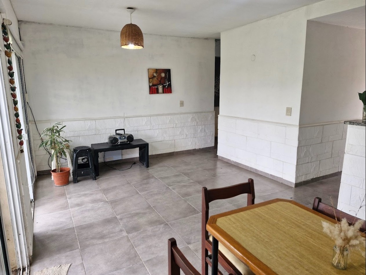 CASA 2 DORMITORIOS CON