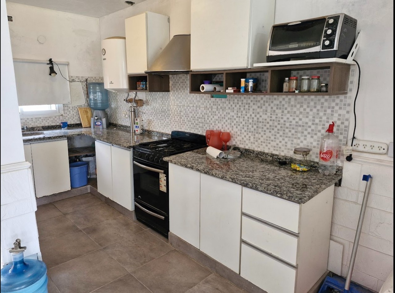 CASA 2 DORMITORIOS CON